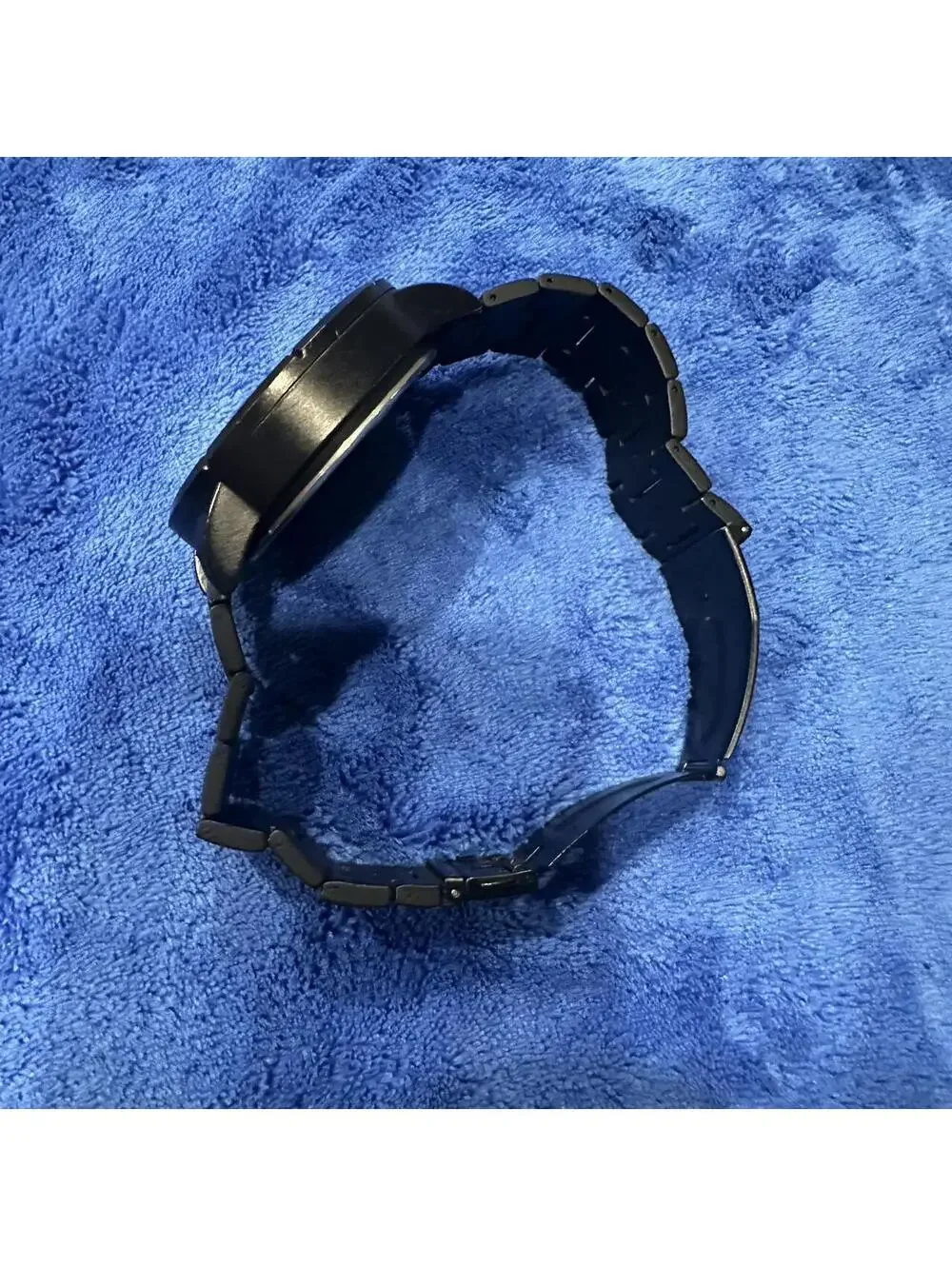 Black and Blue Accent Watch